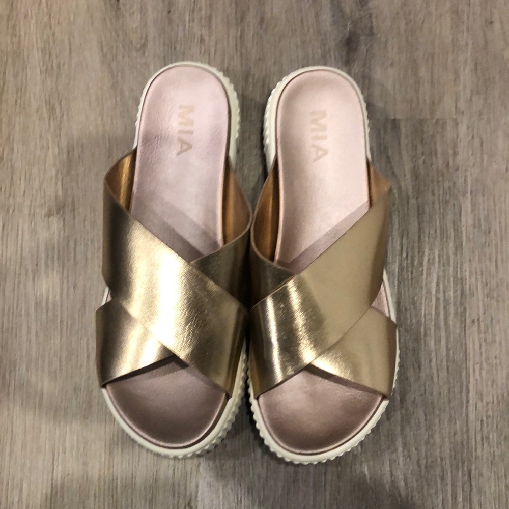 Mia Sandals